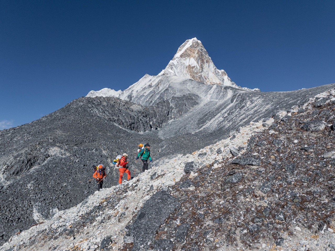 PEAK CLIMBING