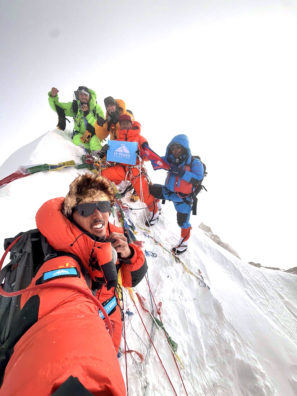 A Rare and Remarkable Summit: Team Scales Makalu(8485) on an Unusual Timeline