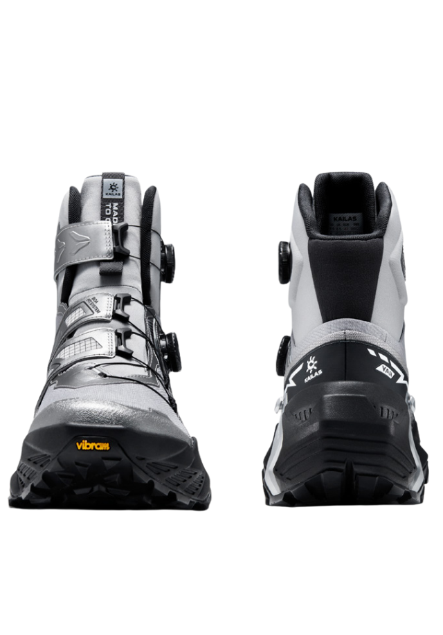 Trekking Shoes
