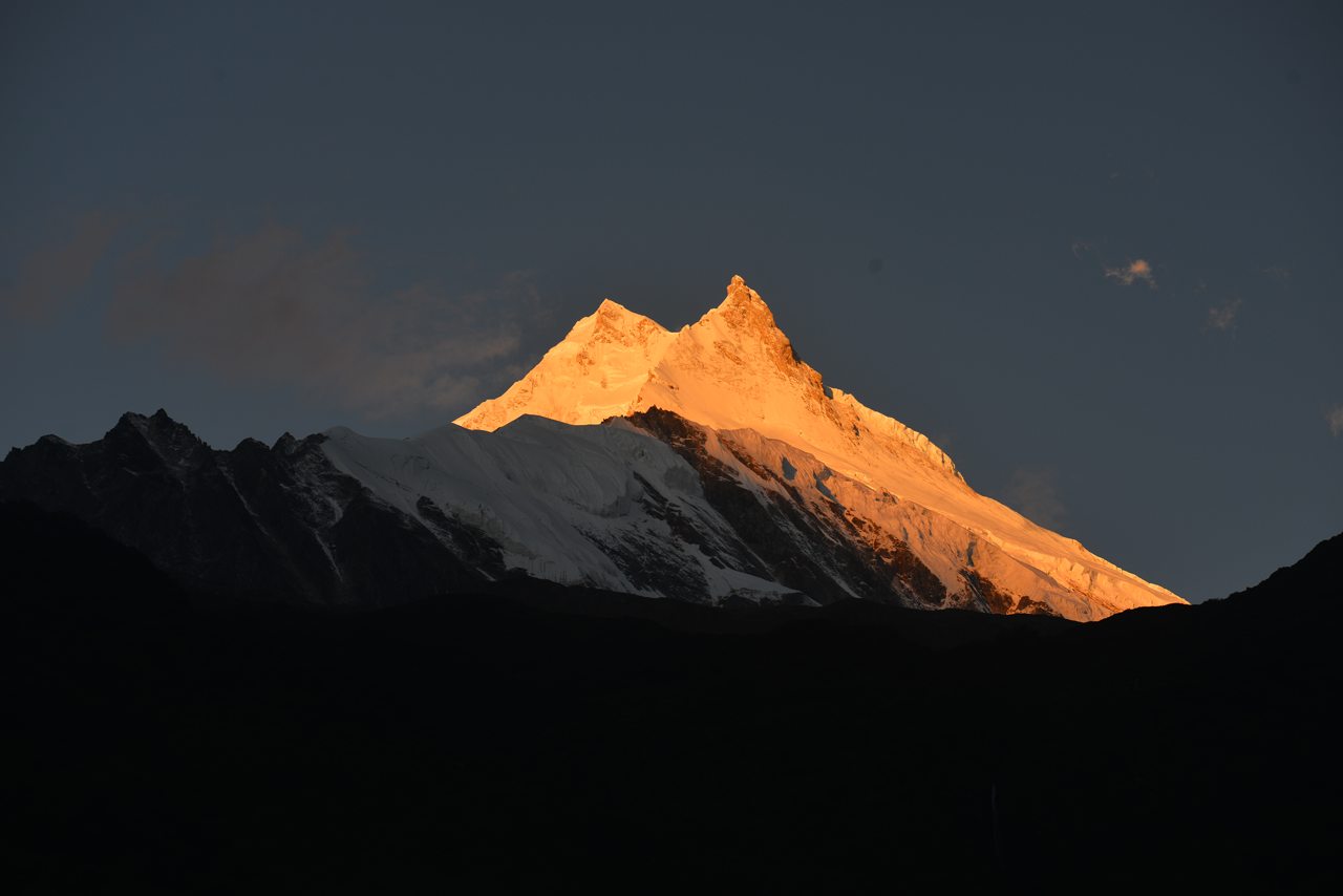 Climb Mt. Manaslu 2026