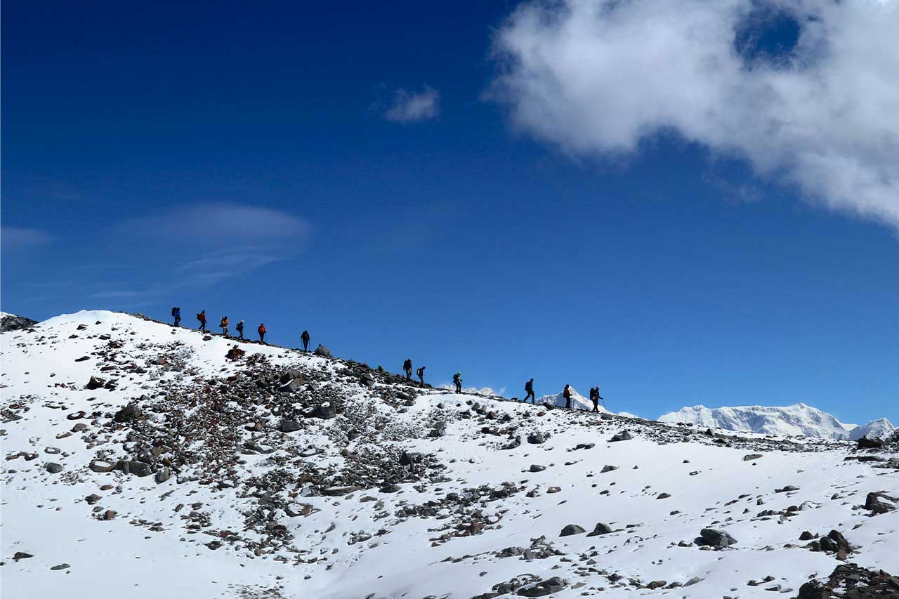 MAKALU BASE CAMP SHERPANI COL TREK (6150M)